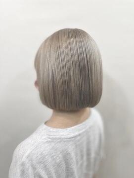 ルクスバイアフィナー(Luxo by Afinar) ハイトーン/ホワイトベージュ