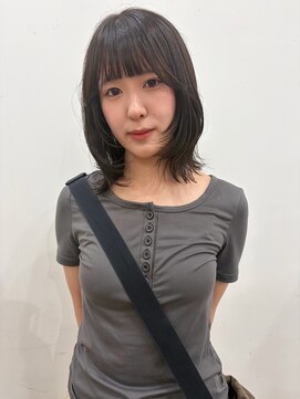 ロックス バイ マグ 松本(rocks BY MAG) 大人可愛い艶カラーカーキベージュミニウルフボブレイヤー
