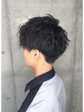 ゼンコー アオヤマ(ZENKO Aoyama) 横顔が素敵に決まるラウンドツイストパーマ[表参道/青山]