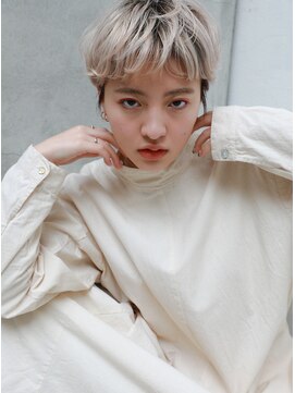 ラボ(Ravo) [Ravo]ホワイトベージュショート