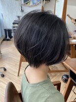 カナエ(CaNaE)&nbsp;前下がり丸みショート