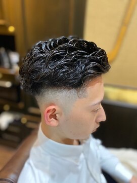 ヒロギンザ 銀座一丁目店(HIRO GINZA) スキンフェードパーマスタイル