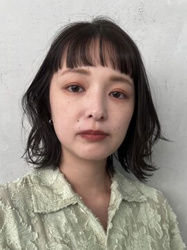 ノイ(noi) 顔周りレイヤーカットグレージュカラーくびれボブショートカット