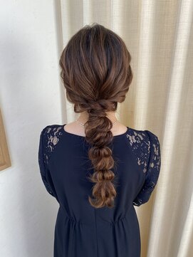 ソノ(sono) 編み下ろし　ポニー　ローポニー　ドレスヘア