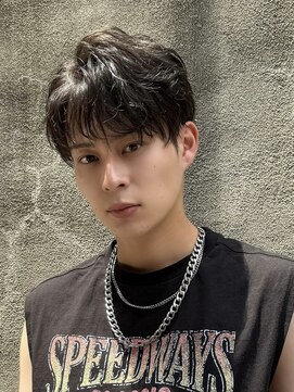 ロンド アンブル 四条烏丸(Lond ambre) 萱原大幹 センターパート/眉毛/短髪/メンズカット