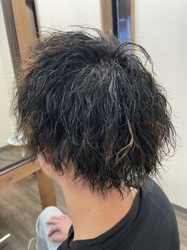 エリアントス(HELIANTHUS) メンズ特殊パーマ