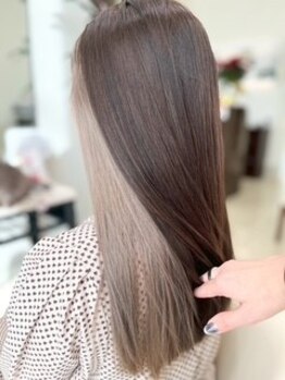 美容室 キララ(Kirara)の写真/《人気のインナーカラーやファーストグレイカラーまで◎》幅広いメニューからベストなデザインをご提供♪