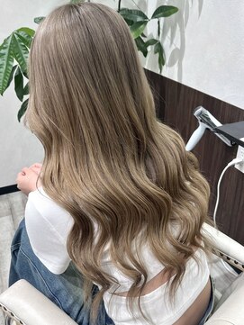 ベルヘアーデザイン 堺東(Belle hair Design) ハイトーンオリーブグレージュイルミナカラーベージュカラー堺東