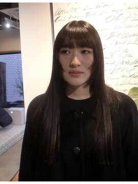 ハー(her) 顔まわりレイヤーロング