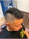 神田/刈り上げセンターパート/波巻きツイストスパイラル