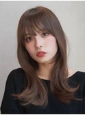 韓国風くびれミディアムボブハッシュカット