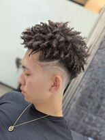 ヘアーグランデシーク(Hair Grande Seeek)&nbsp;スパイキーショートアフロ針金パーマ特殊パーマスキンフェード