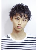 ゼンコー アオヤマ(ZENKO Aoyama)&nbsp;黒髪×ツーブロック×スパイラルパーマ×無造作パーマ