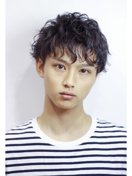 ゼンコー アオヤマ(ZENKO Aoyama) 黒髪×ツーブロック×スパイラルパーマ×無造作パーマ