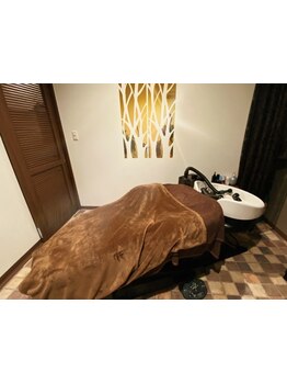 極上のヘッドスパで頭皮を整え、髪・顔・心を癒します♪ご旅行中の癒し時間としてのご利用もオススメです◎