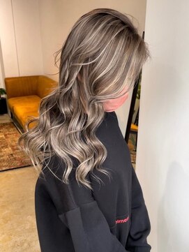 メリー オオサカ(Merly Osaka) ツヤんツヤんな可愛すぎるハイライト_ラテブラウンカラー_