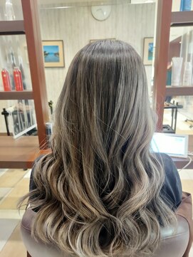 アース 菊名店(HAIR&MAKE EARTH) シャドールーツのデザインカラー