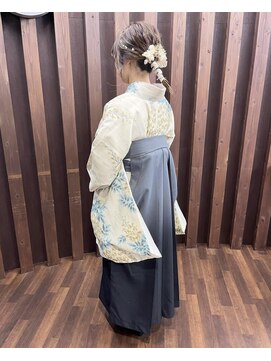 ヘブンズドア(HEAVEN'S DOOR) 卒業式のヘアセット+袴の着付け