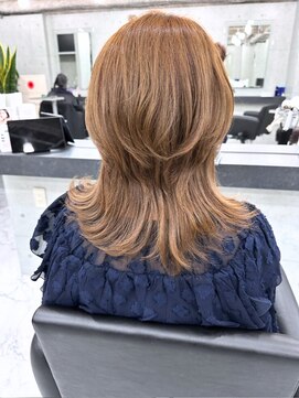 エンディアリング 東銀座(Endearing) ウルフ/マチルダボブ/ピンクベージュ/インナーグレージュ/東銀座