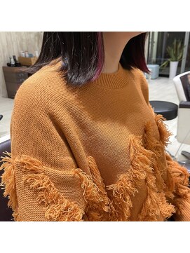 ヘアスペース エアリス(Hair space Earth) インナーカラー×ビビットピンク