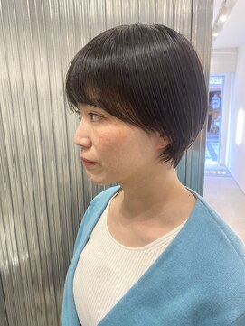 リノア 鵠沼海岸(LINOA) デザインカラー/レイヤーカット/ウェットヘア/オリーブベージュ