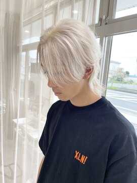 ラシク(racic) 【racic】ホワイトカラー×メンズウルフカット10代20代30代