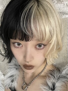 ゾーイダイミョウ(ZOEY daimyo) 大名　レイヤーカット　ブリーチカラー