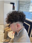 スペインカール/スパイキーショート/ブルーブラック/南越谷