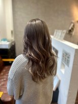 ヘアーワークス ボナ(HAIR WORKS bona.) 透明感際立つ◎外国人風ロングウェーブ/艶感/コテ巻き