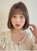 ミルクティーベージュ大人かわいいベージュインナーカラーボブ
