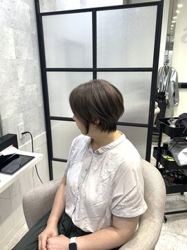 イーズ バイ インス(Yeeee.s by INCE) 白髪ぼかし/白髪改善カラー/ショート/透明感カラー/脱白髪染め