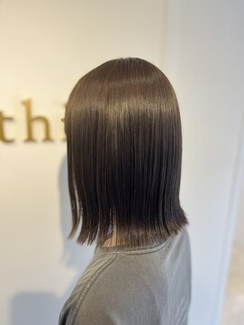 リタサード(Lita third) 透明感グレージュ/イルミナカラー