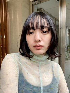 ビュートリアム 南青山(BEAUTRIUM) 秋色ツヤカラー/顔周りが可愛いミディアムレイヤーボブ