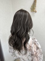 リングバイモアムー(Ring by Moremuu)&nbsp;大人ハイライト　派手すぎないハイライト