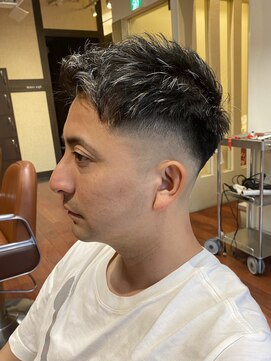 カミュー 高岳(CAMUE) スキンフェード＋ハイライト