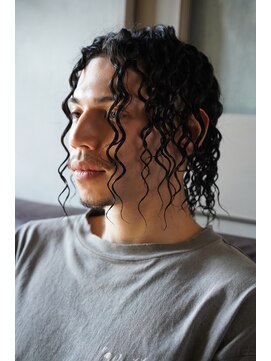 ジ オブスキュア(THE OBSCURE) スパイラルパーマ