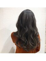 フィックスヘアー 梅田店(FIX-hair) ダークグレー/細めハイライトカラー/くすみカラー/こなれヘア