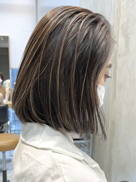 エリマ 調布(elima) グラデーションハイライト かき上げ前髪 くびれ イルミナカラー