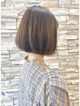 ロカビリー(Rockabilly) bob#豊川#諏訪町#ブリーチ#髪質改善#白髪ぼかし