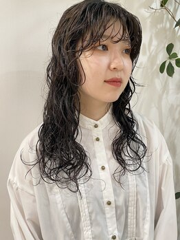 ギフト(GIFT)の写真/【西宮北口×西宮ガーデンズ2分】外国人風くせ毛っぽいパーマがカワイイ!!朝忙しい方でもラクにキマる♪