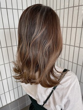 アイズ(I'z) ハイライト×グラデーションカラー