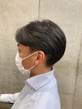 シルフィ(sylph) サイドパート　ツーブロック　ビジネスヘア