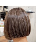 ヨロ 小岩(YOLO) ハイライトカラーミルクティーベージュケアブリーチダブルカラー