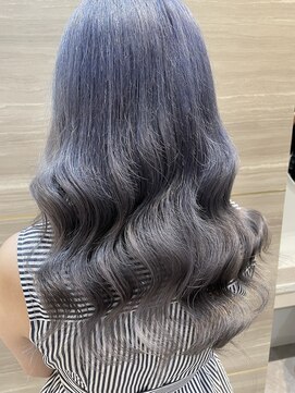 ラビス クローバー(Lovis clover) イメチェンヘアスタイル　似合わせカット