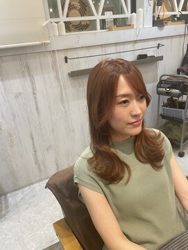 アルババイイーイーエム(ALBA byEEM) 韓国風顔まわりレイヤー