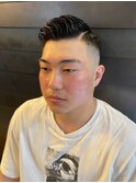 サイドパート 黒髪 スキンフェード