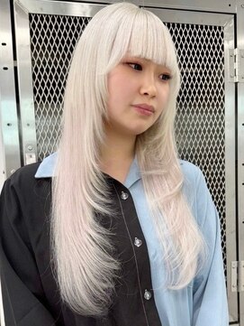 ウィコ 新宿(WICO) ホワイト×レイヤー[新宿駅/ボブウルフ/ダブルカラー/小顔]