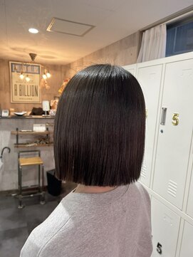 トゥーミー(to mee) グレーアッシュ♪【新田】