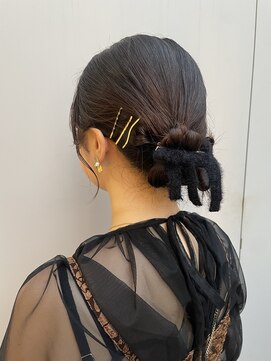 サラ ビューティー サイト 古賀店(SARA Beauty Sight) 【ツインシニヨン】10代20代/お呼ばれスタイル/お団子/アレンジ