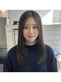 透明感アッシュの韓国風顔周りレイヤー・ロングストレート